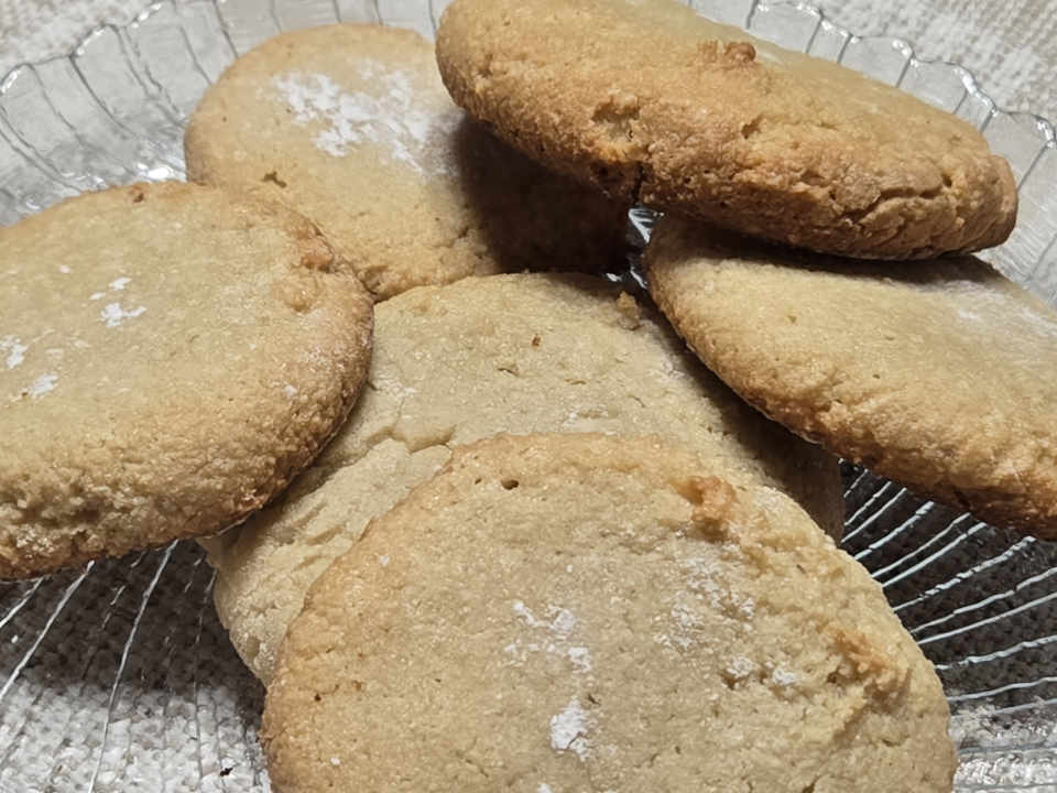 Mocha Almond Cookies